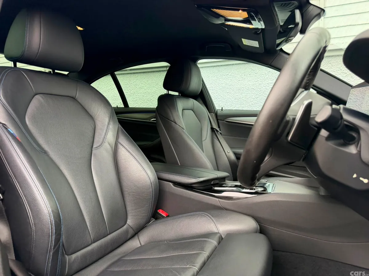 BMW 5-Series Saloon, Petrol Hybrid, 2019, Black
