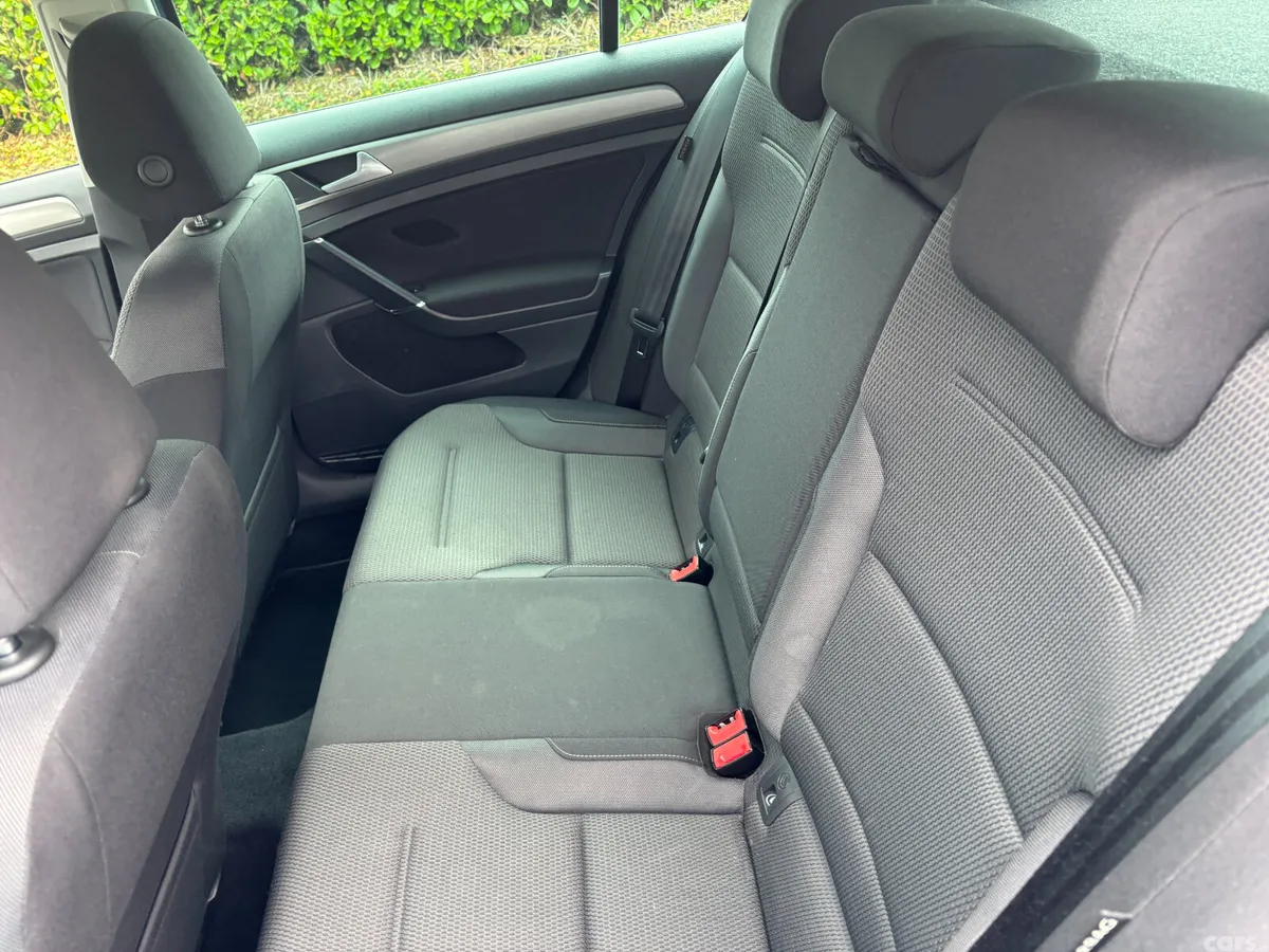 Volkswagen Golf Hatchback, Petrol, 2016, Blue