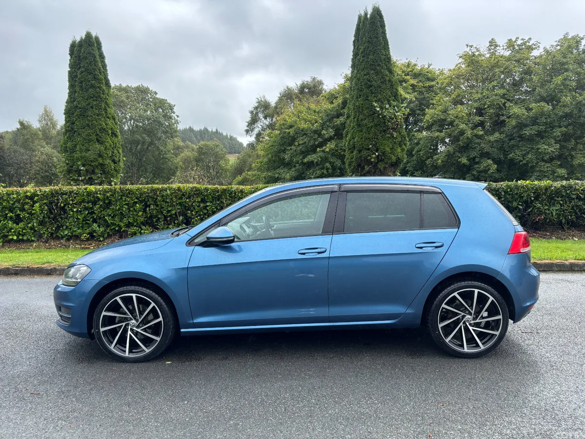 Volkswagen Golf Hatchback, Petrol, 2016, Blue