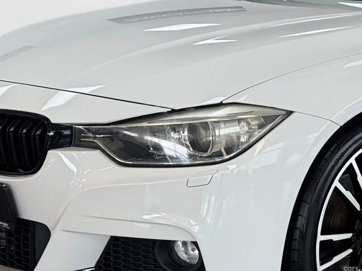 BMW 3-Series Saloon, Diesel, 2015, White