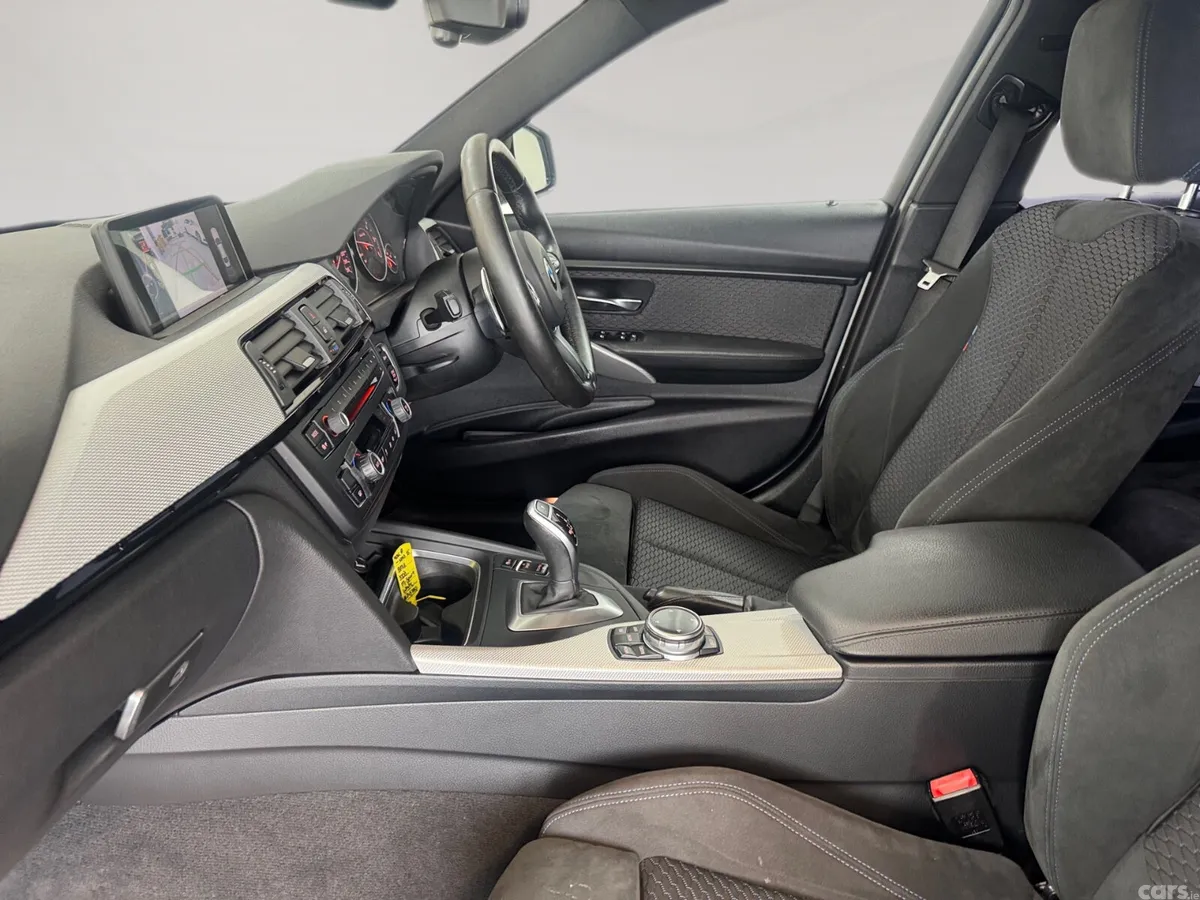 BMW 3-Series Saloon, Diesel, 2015, White