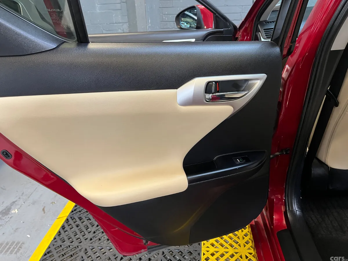 Lexus CT Hatchback, Petrol Hybrid, 2015, Red