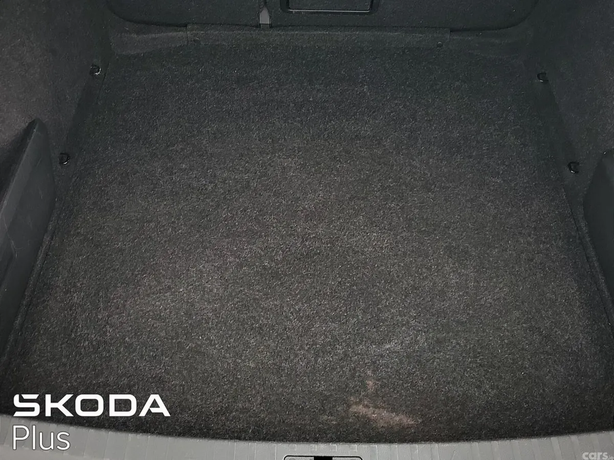 Skoda Octavia Saloon, Petrol, 2023, Black