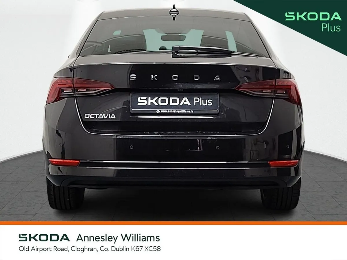 Skoda Octavia Saloon, Petrol, 2023, Black