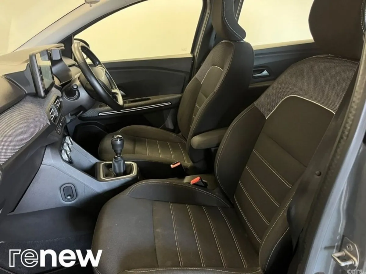 Dacia Jogger MPV, Petrol, 2023, Grey