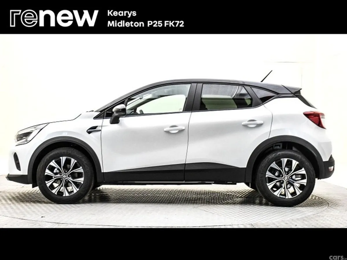 Renault Captur SUV, Petrol, 2022, White