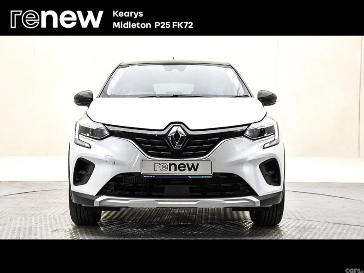 Renault Captur SUV, Petrol, 2022, White