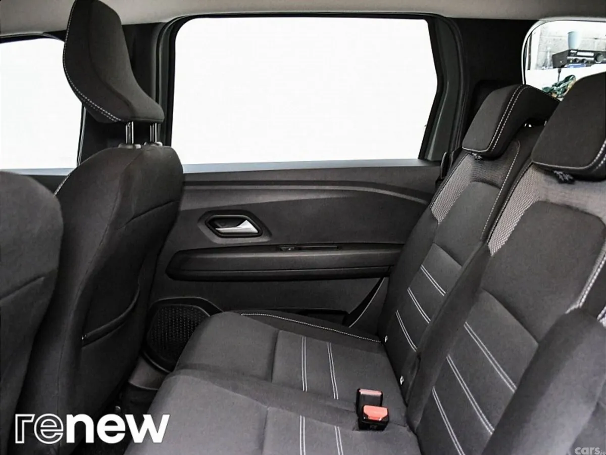 Dacia Jogger SUV, Petrol, 2023, Grey