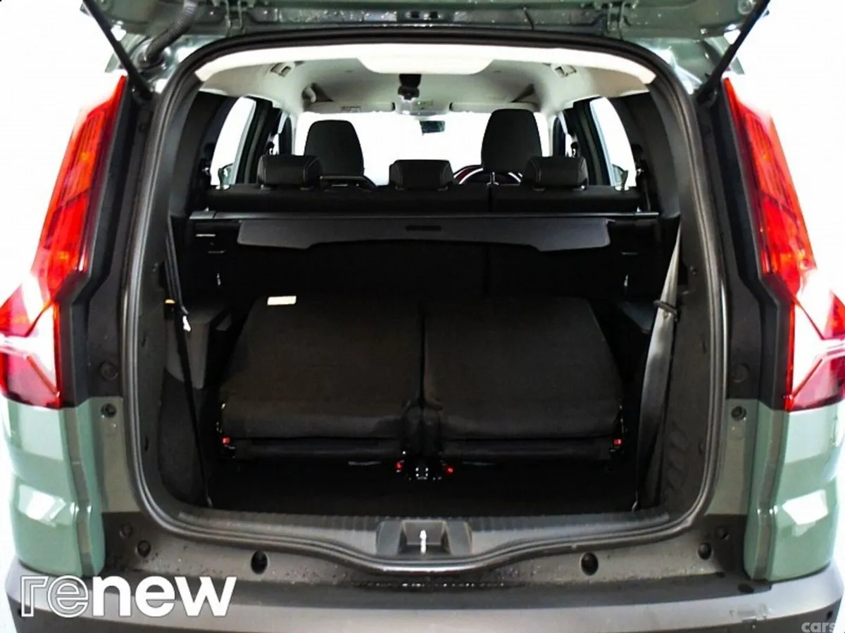Dacia Jogger SUV, Petrol, 2023, Grey
