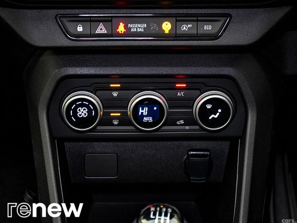 Dacia Jogger SUV, Petrol, 2023, Grey