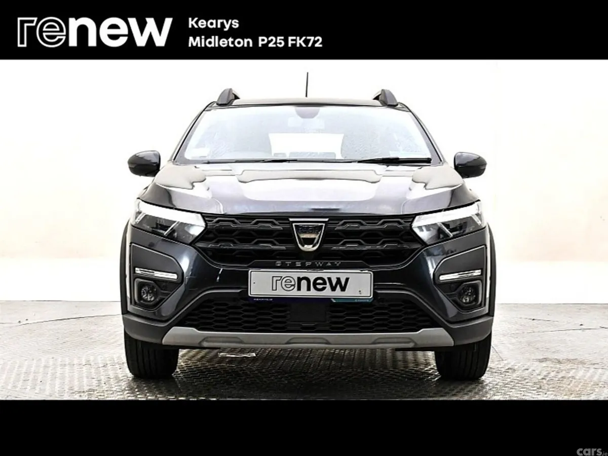 Dacia Sandero Stepway SUV, Petrol, 2022, Grey