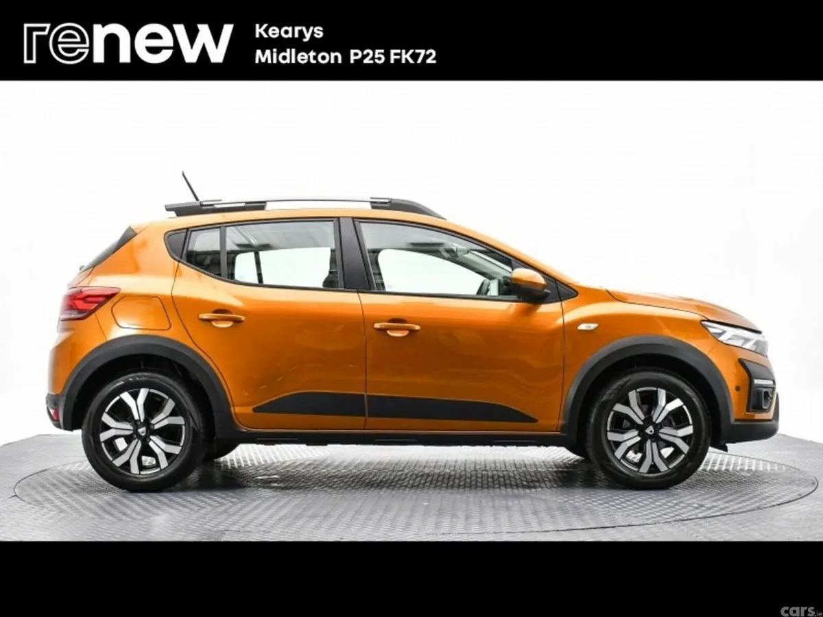 Dacia Sandero Stepway SUV, Petrol Gas, 2022, Orange