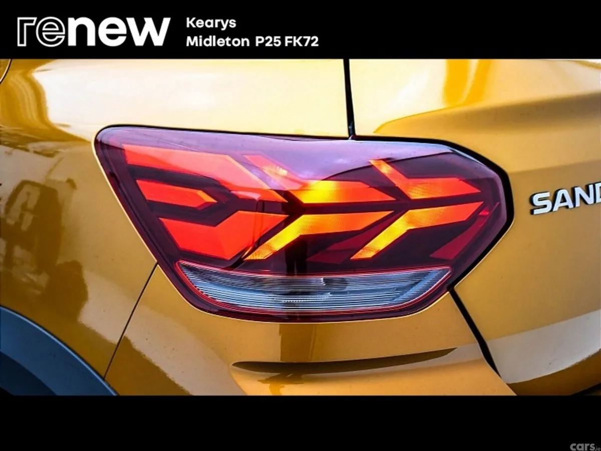 Dacia Sandero Stepway SUV, Petrol Gas, 2022, Orange