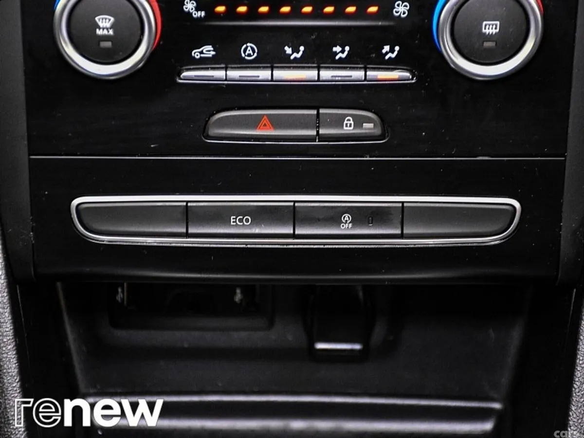 Renault Megane Hatchback, Diesel, 2020, White