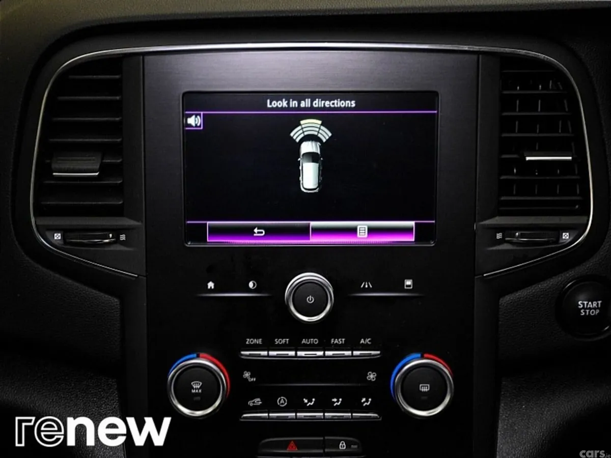 Renault Megane Hatchback, Diesel, 2020, White