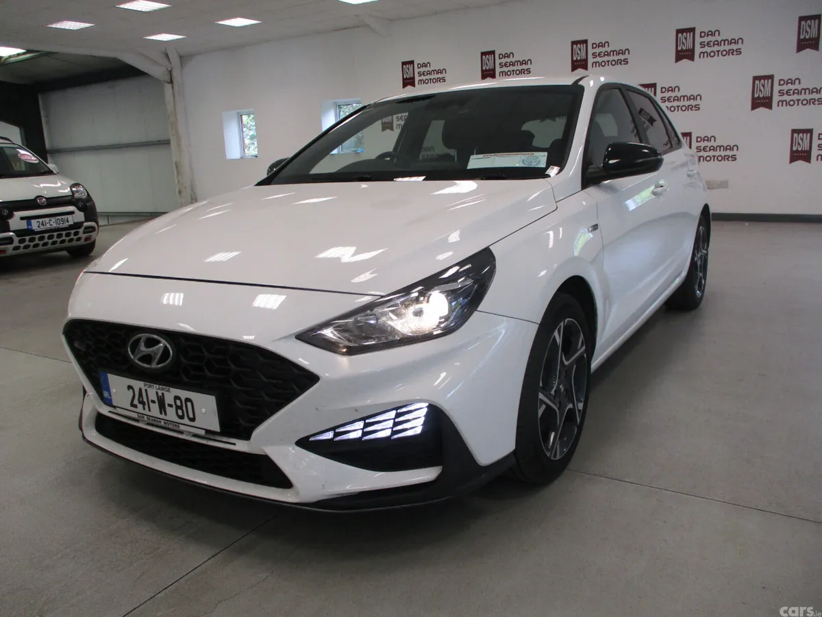 Hyundai i30 Hatchback, Petrol, 2024, White