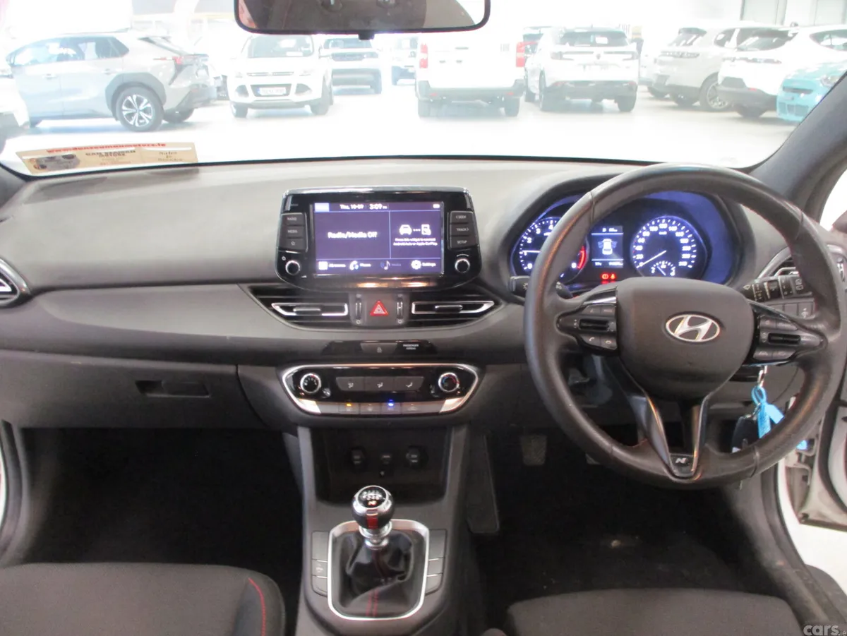 Hyundai i30 Hatchback, Petrol, 2024, White