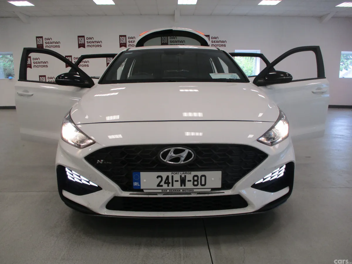 Hyundai i30 Hatchback, Petrol, 2024, White