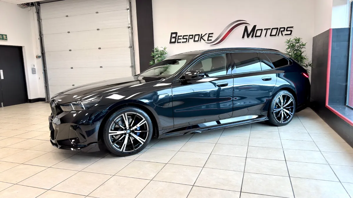 BMW 5-Series Estate, Petrol Hybrid, 2026, Black