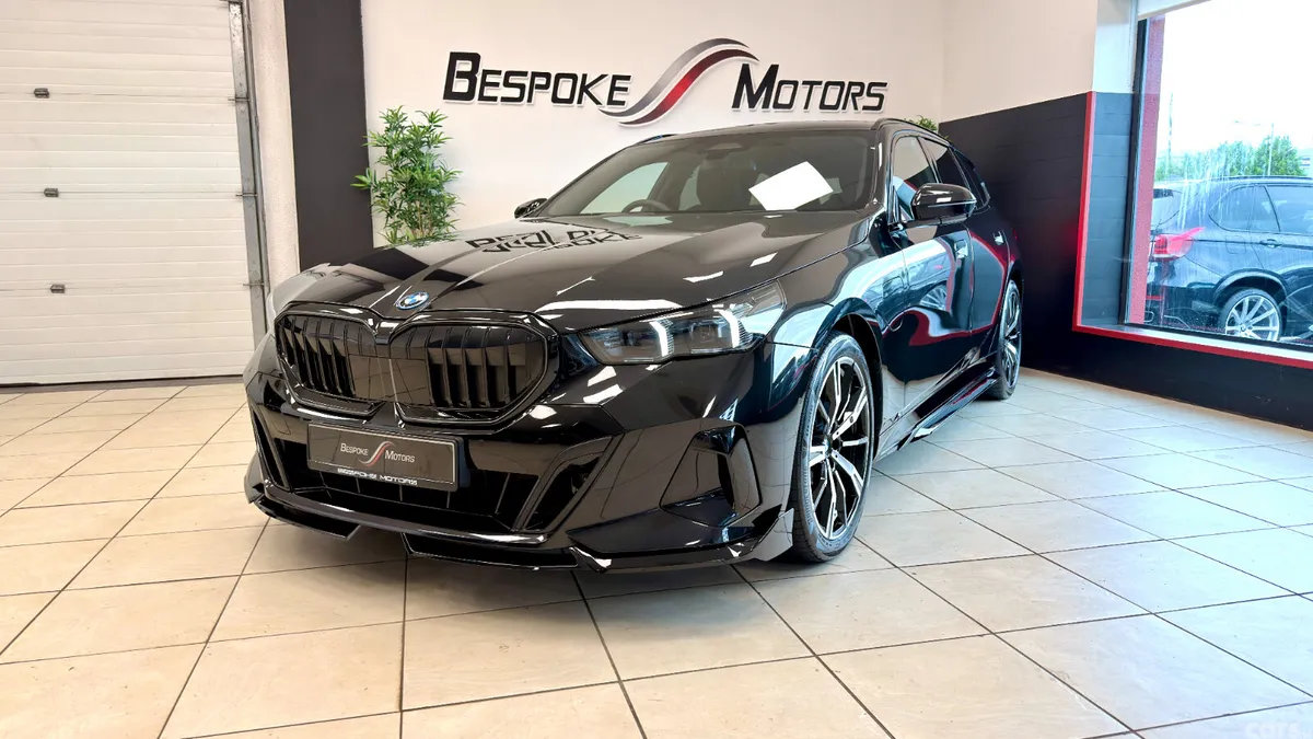 BMW 5-Series Estate, Petrol Hybrid, 2026, Black