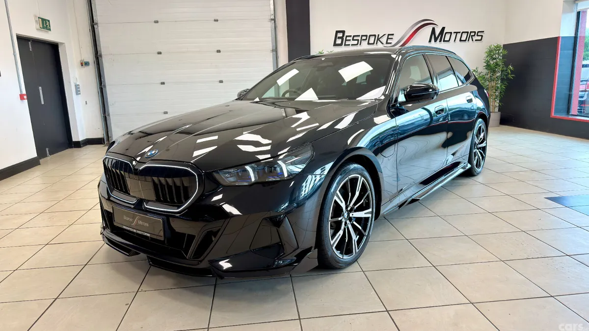 BMW 5-Series Estate, Petrol Hybrid, 2026, Black