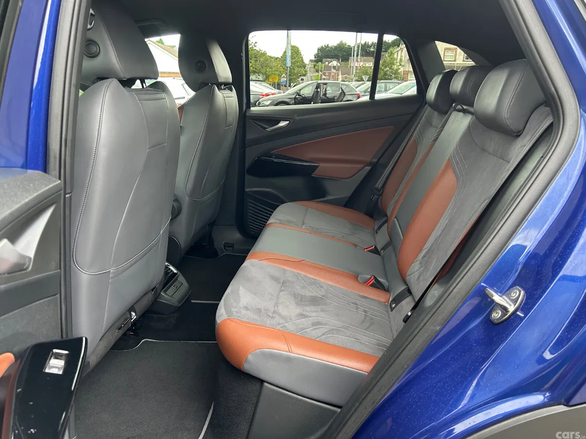 Volkswagen ID.4 SUV, Electric, 2021, Blue
