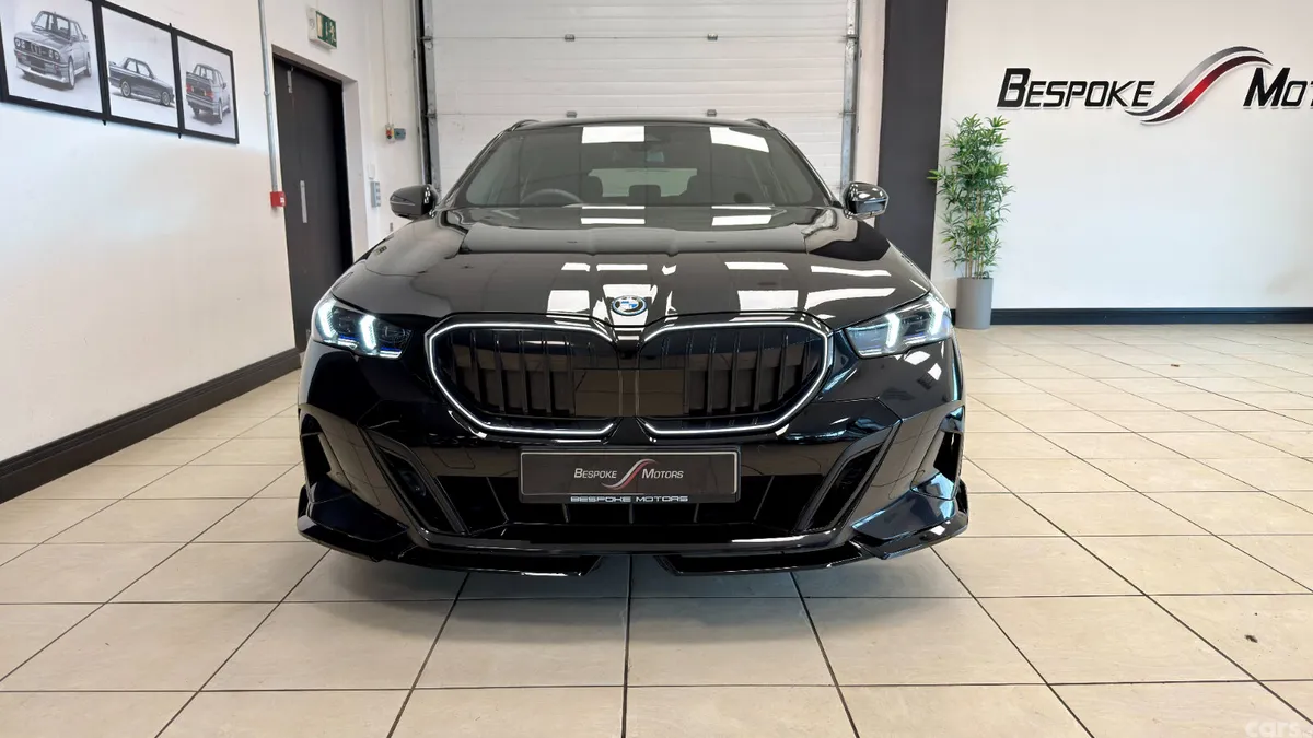 BMW 5-Series Estate, Petrol Hybrid, 2026, Black