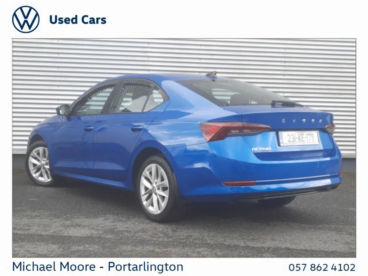 Skoda Octavia Saloon, Diesel, 2023, Blue