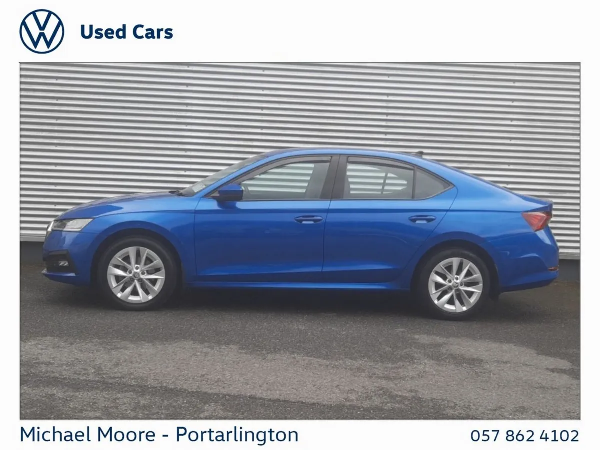 Skoda Octavia Saloon, Diesel, 2023, Blue