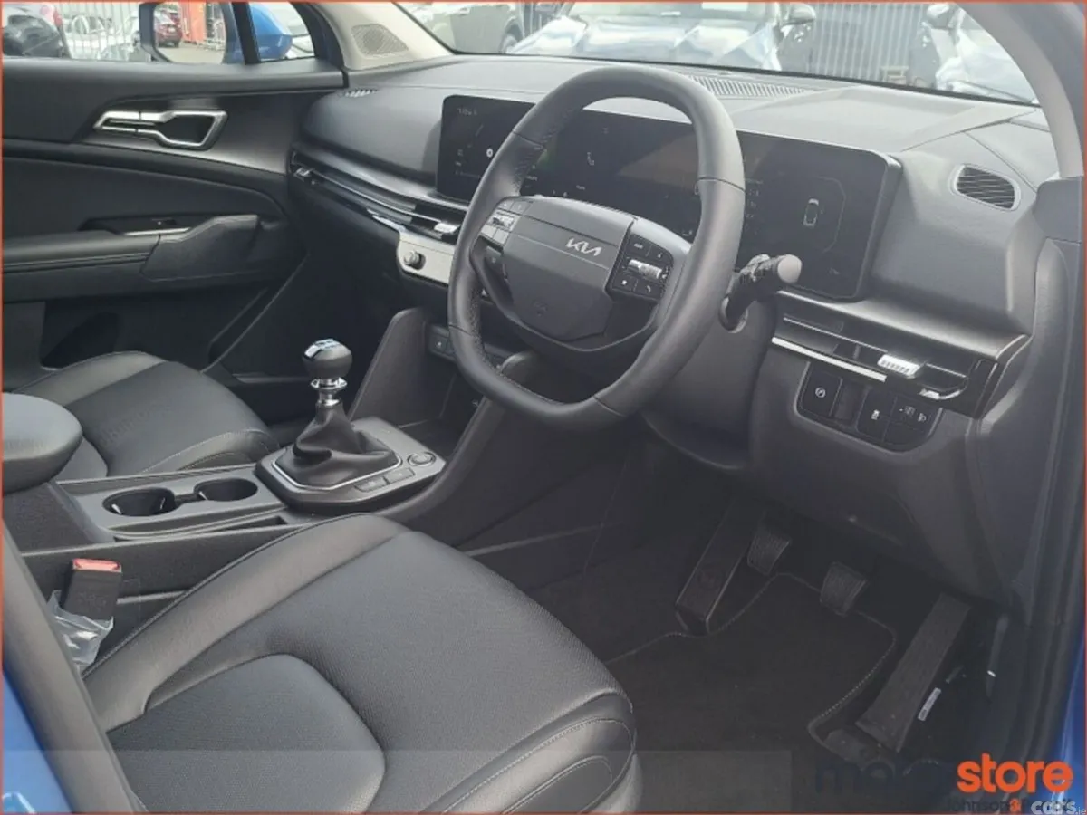 Kia Sportage SUV, Diesel Hybrid, 2026, Blue