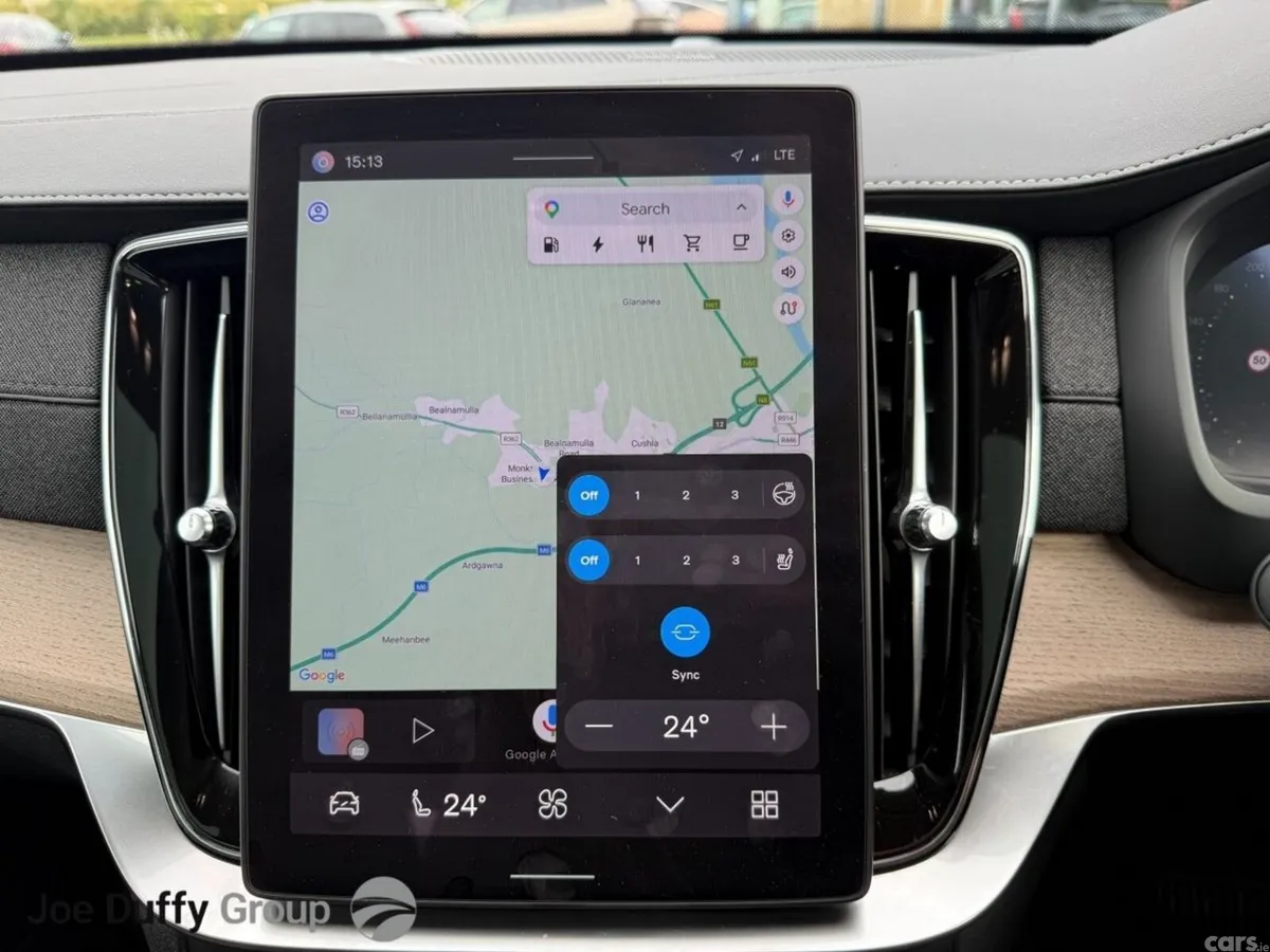 Volvo XC90 SUV, Petrol Plug-in Hybrid, 2025, Silver