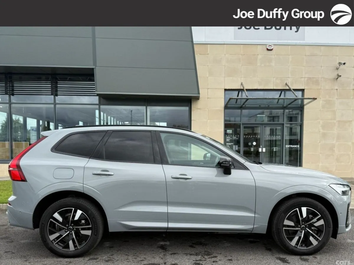 Volvo XC60 SUV, Petrol Plug-in Hybrid, 2025, Grey