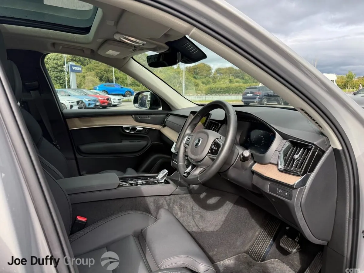 Volvo XC90 SUV, Petrol Plug-in Hybrid, 2025, Silver