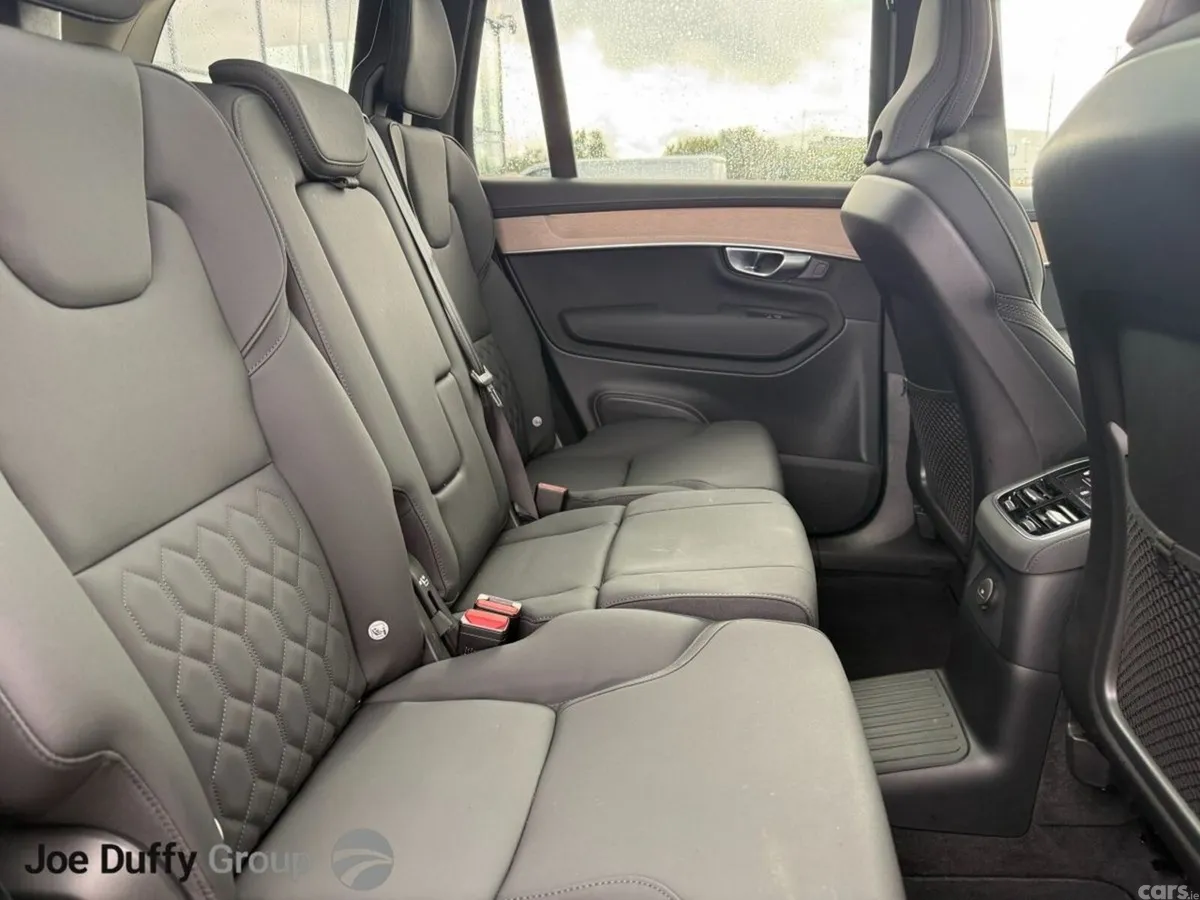 Volvo XC90 SUV, Petrol Plug-in Hybrid, 2025, Silver