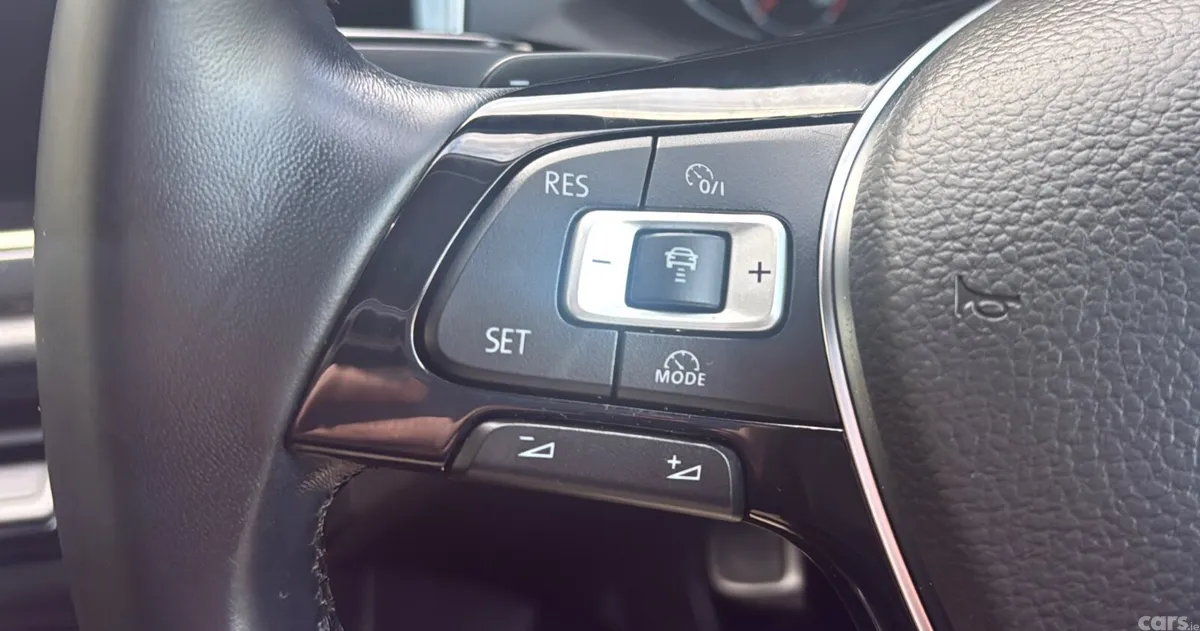 Volkswagen Polo Hatchback, Petrol, 2019, Red