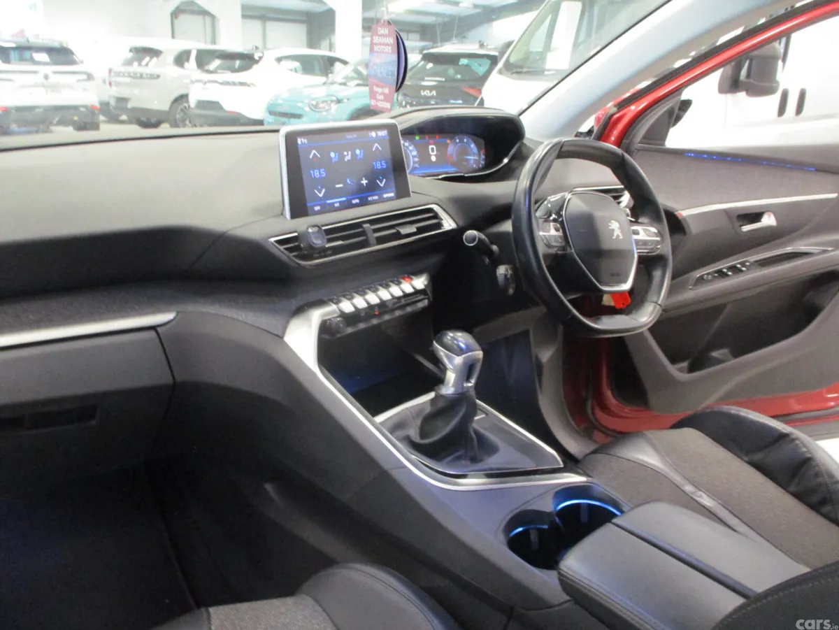 Peugeot 3008 SUV, Diesel, 2020, Red