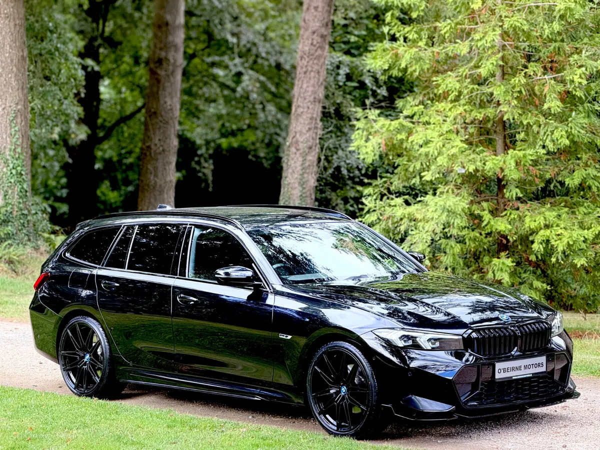 BMW 3-Series Estate, Petrol Plug-in Hybrid, 2023, Black