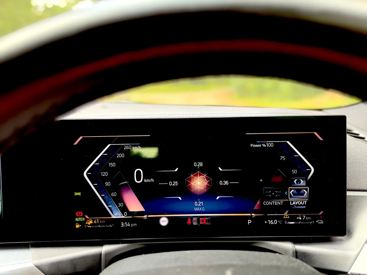 BMW 3-Series Estate, Petrol Plug-in Hybrid, 2023, Black