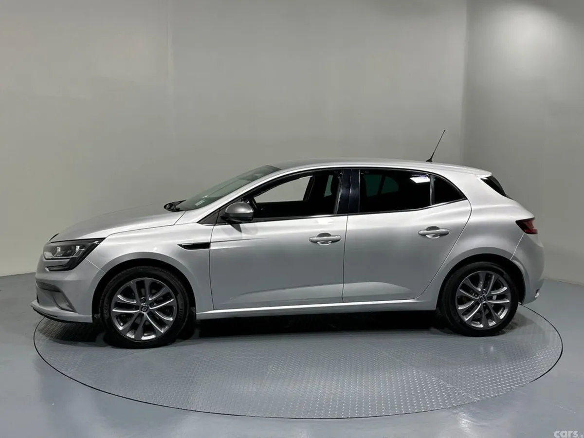 Renault Megane Hatchback, Diesel, 2016, Silver
