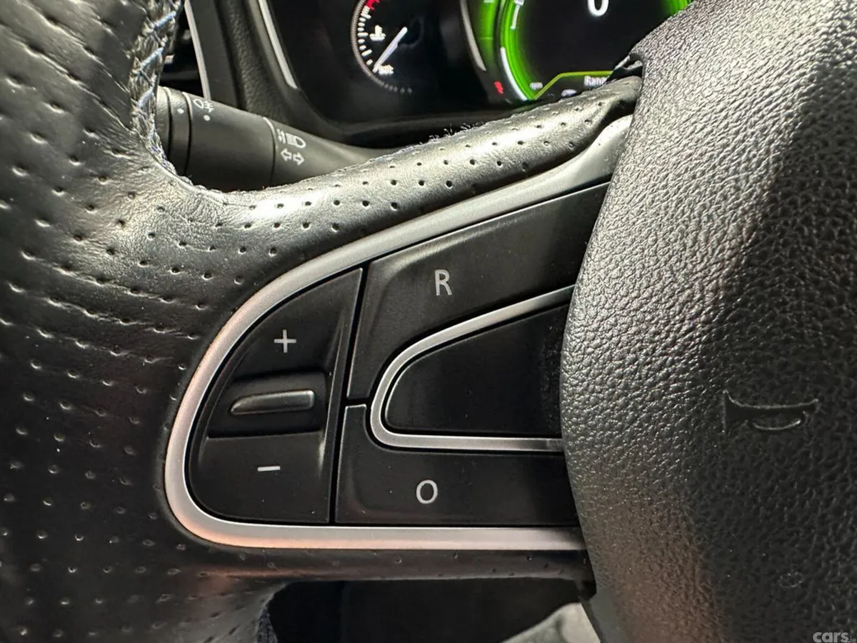 Renault Megane Hatchback, Diesel, 2016, Silver