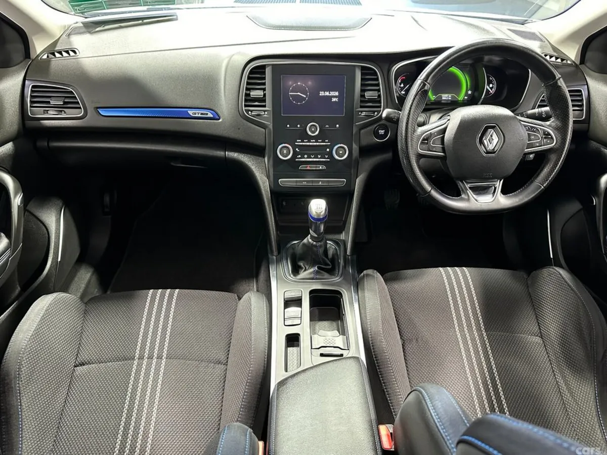 Renault Megane Hatchback, Diesel, 2016, Silver