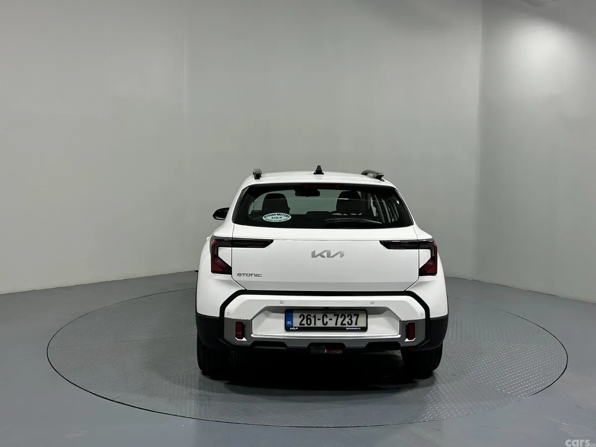 Kia Stonic SUV, Petrol, 2026, White