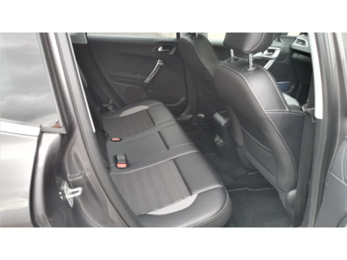 Peugeot 2008 Estate, Diesel, 2017, Grey