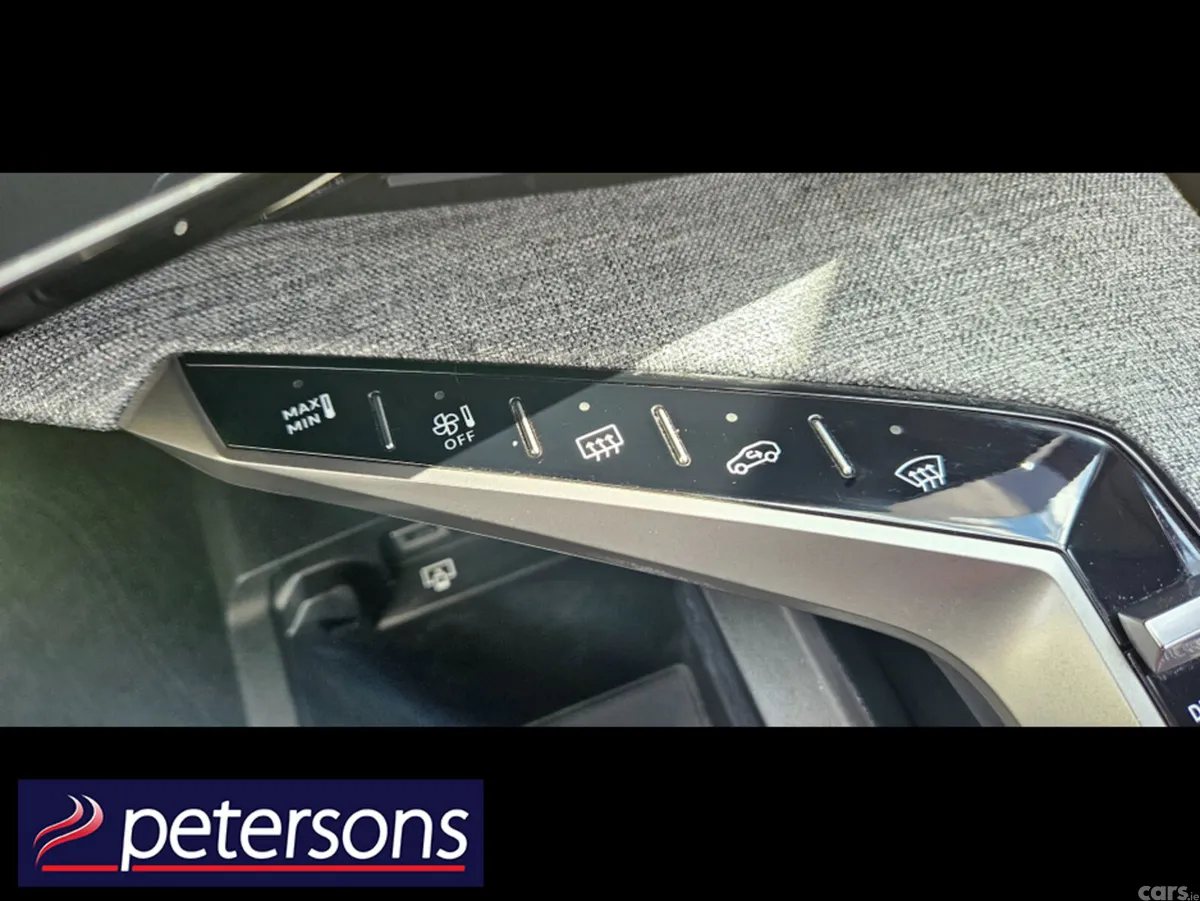 Peugeot 5008 MPV, Petrol Hybrid, 2025, Blue