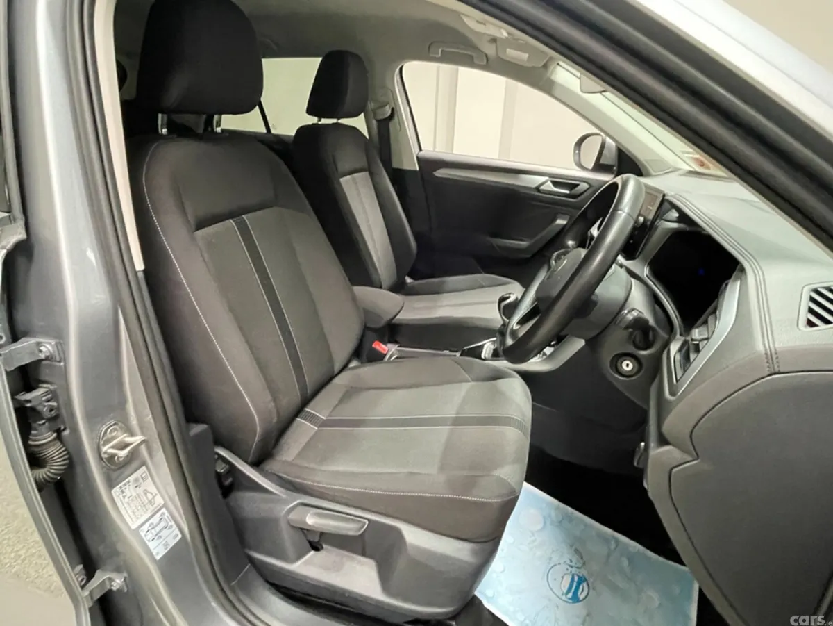 Volkswagen T-Roc SUV, Petrol, 2023, Grey