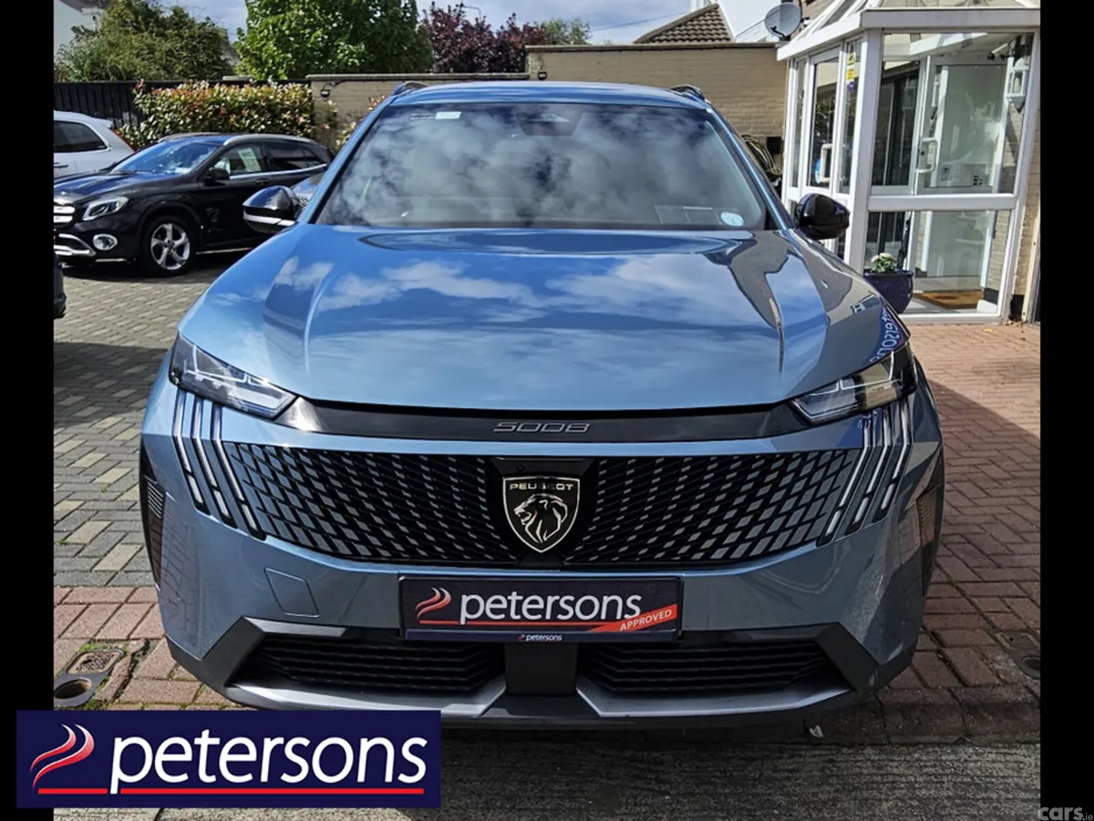 Peugeot 5008 MPV, Petrol Hybrid, 2025, Blue