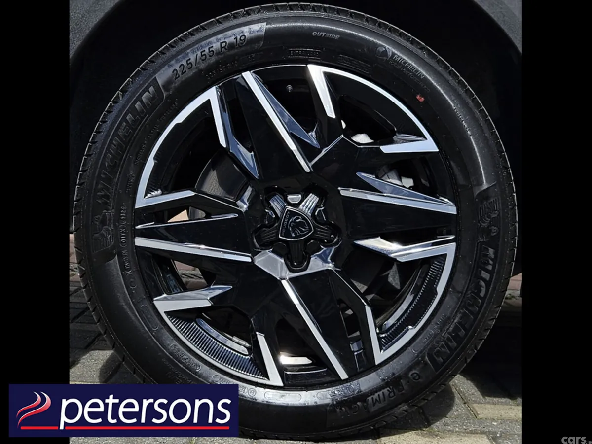 Peugeot 5008 MPV, Petrol Hybrid, 2025, Blue