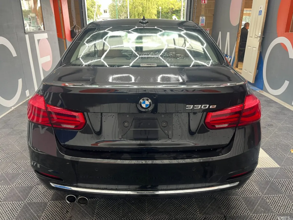 BMW 3-Series Saloon, Petrol, 2017, Black