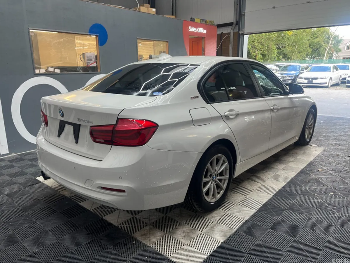 BMW 3-Series Saloon, Petrol, 2016, White