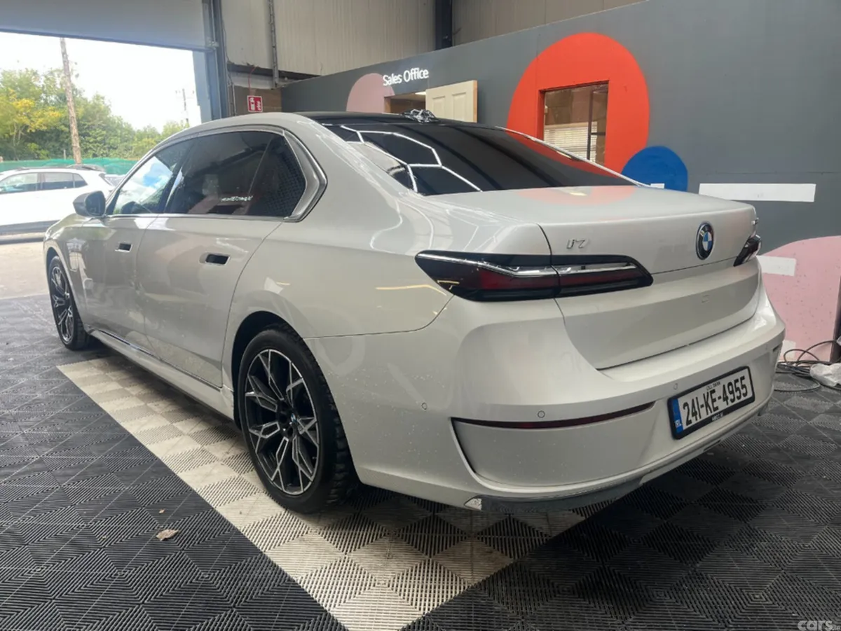 BMW i7 Saloon, Electric, 2024, White